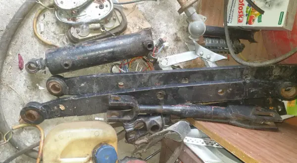 Podnośnik hydrauliczny nie działa? Napraw go sam krok po kroku